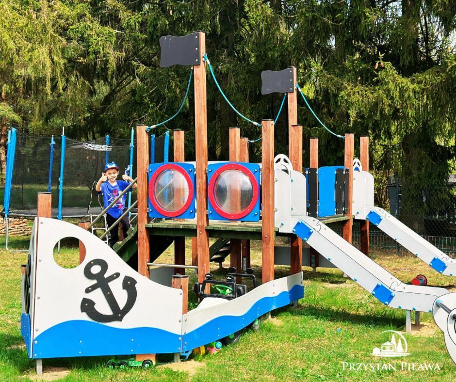 ボルネ・スリノボPrzystan Pilawaアパートメント エクステリア 写真